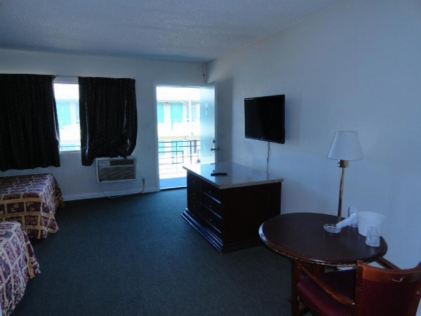 Travel Inn image 11
