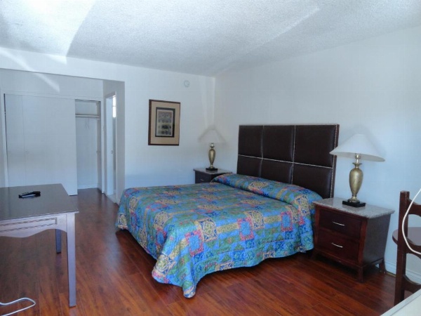 Travel Inn image 14