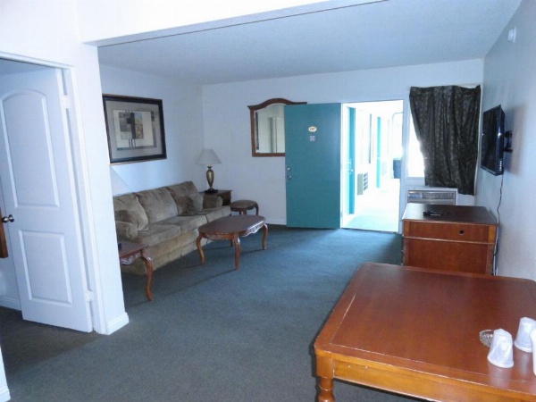 Travel Inn image 6
